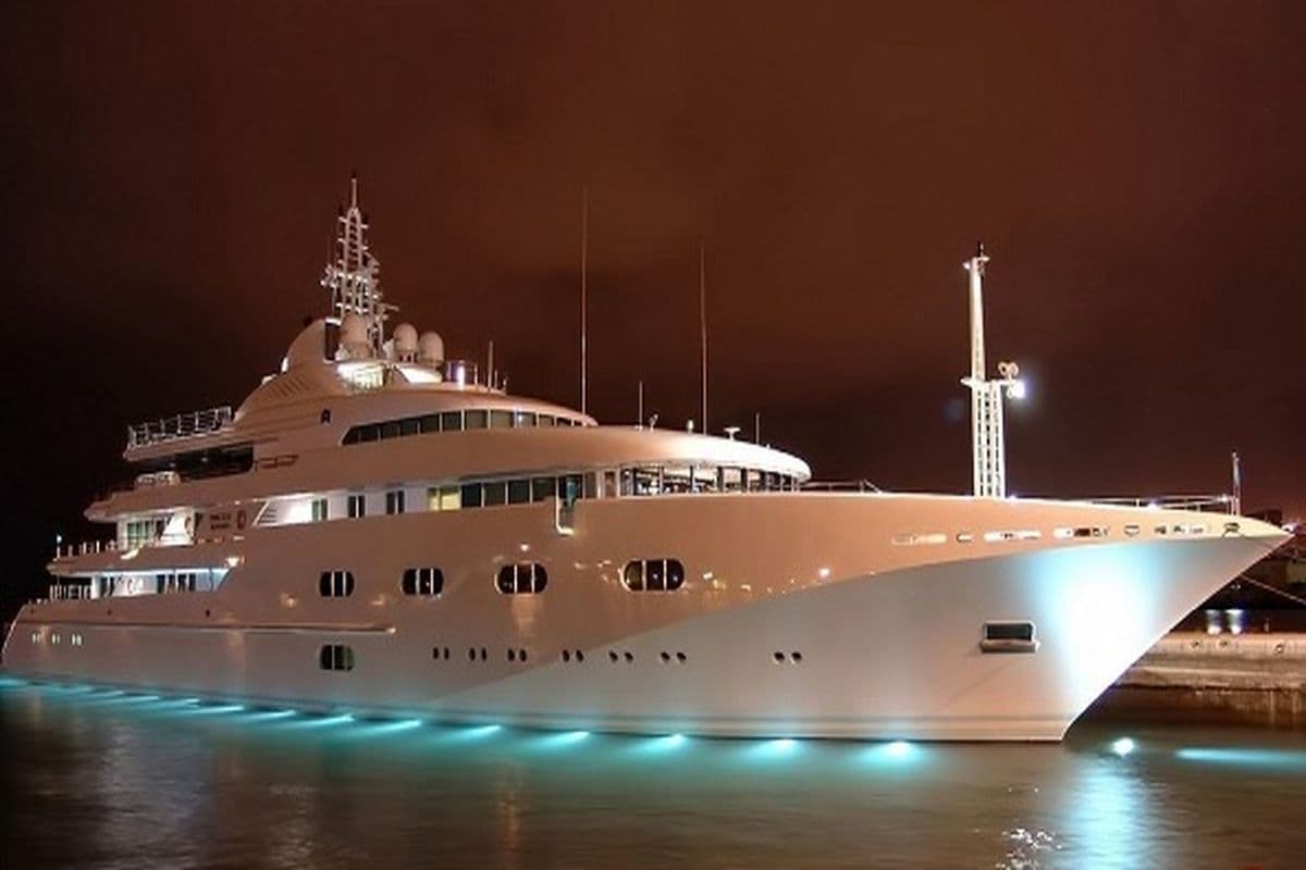 Attractive Discounts for Qeshm Cruise Tours - Experience a Dream Journey